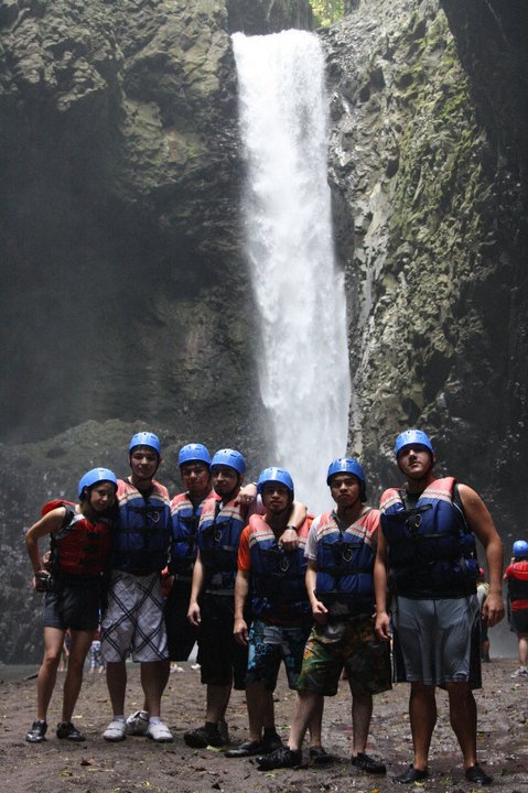 Rafting Descenso En Rios Rapidos Balsa En El Rio Filobobos Tlapacoyan Veracruz