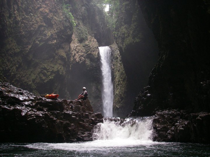 Cascada El Encanto En El Rio Filobobos Tlapacoyan Veracruz